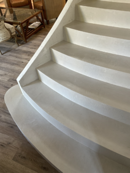 Escalier-béton-ciré-après3