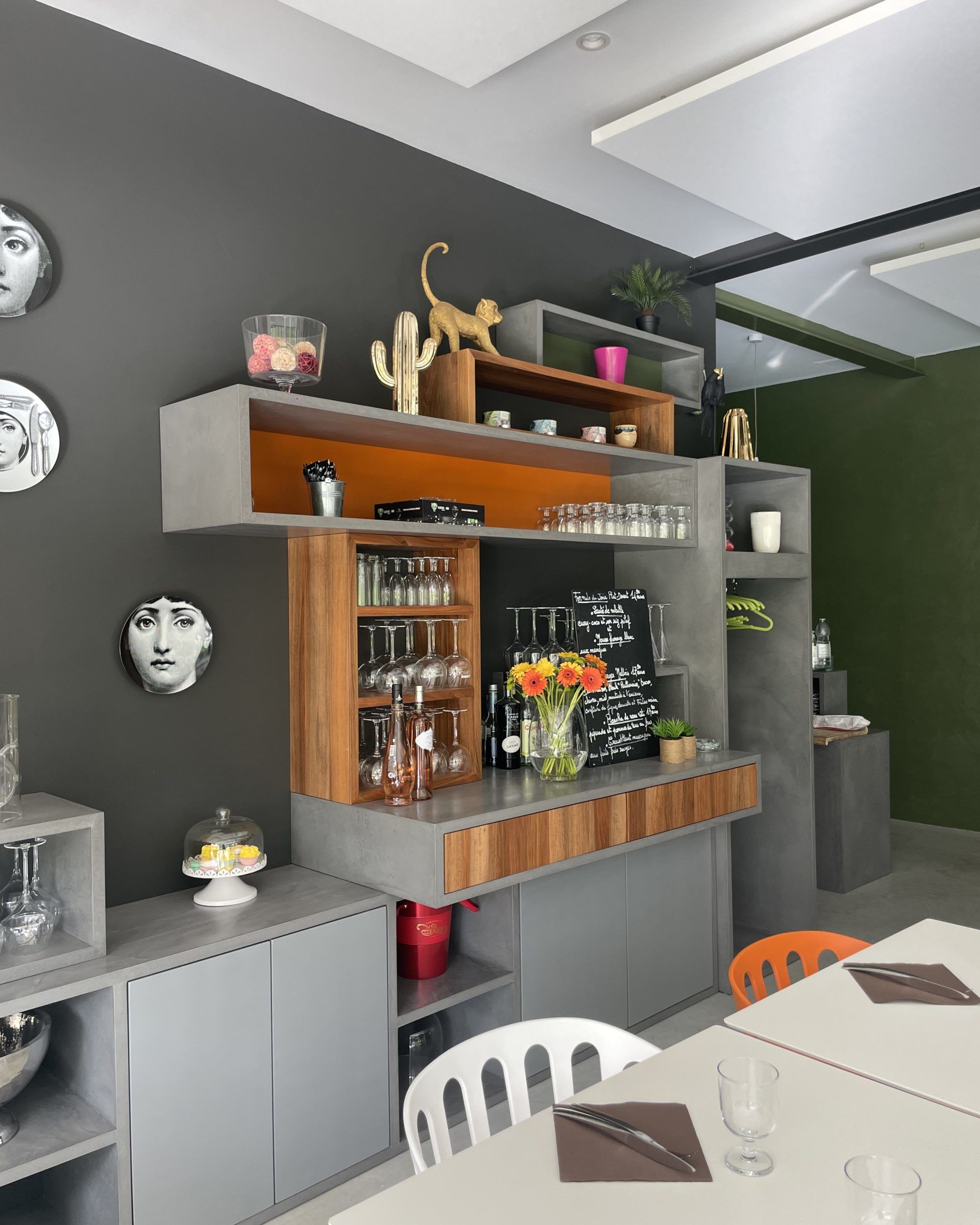 02-09-23-mobilier-beton-cire-sur-mesure
