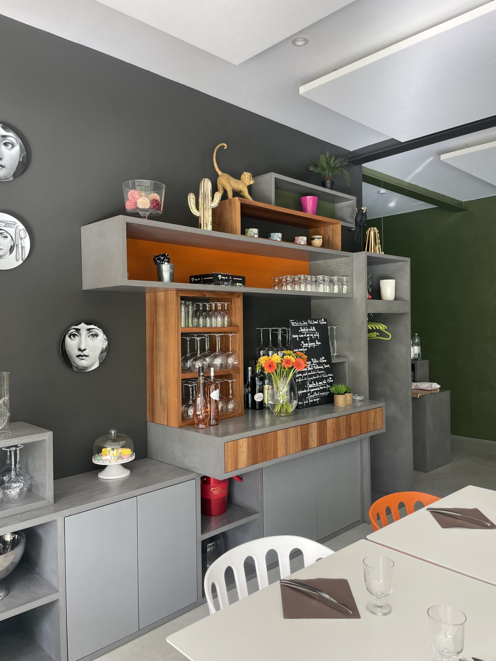 02-09-23-mobilier-beton-cire-sur-mesure