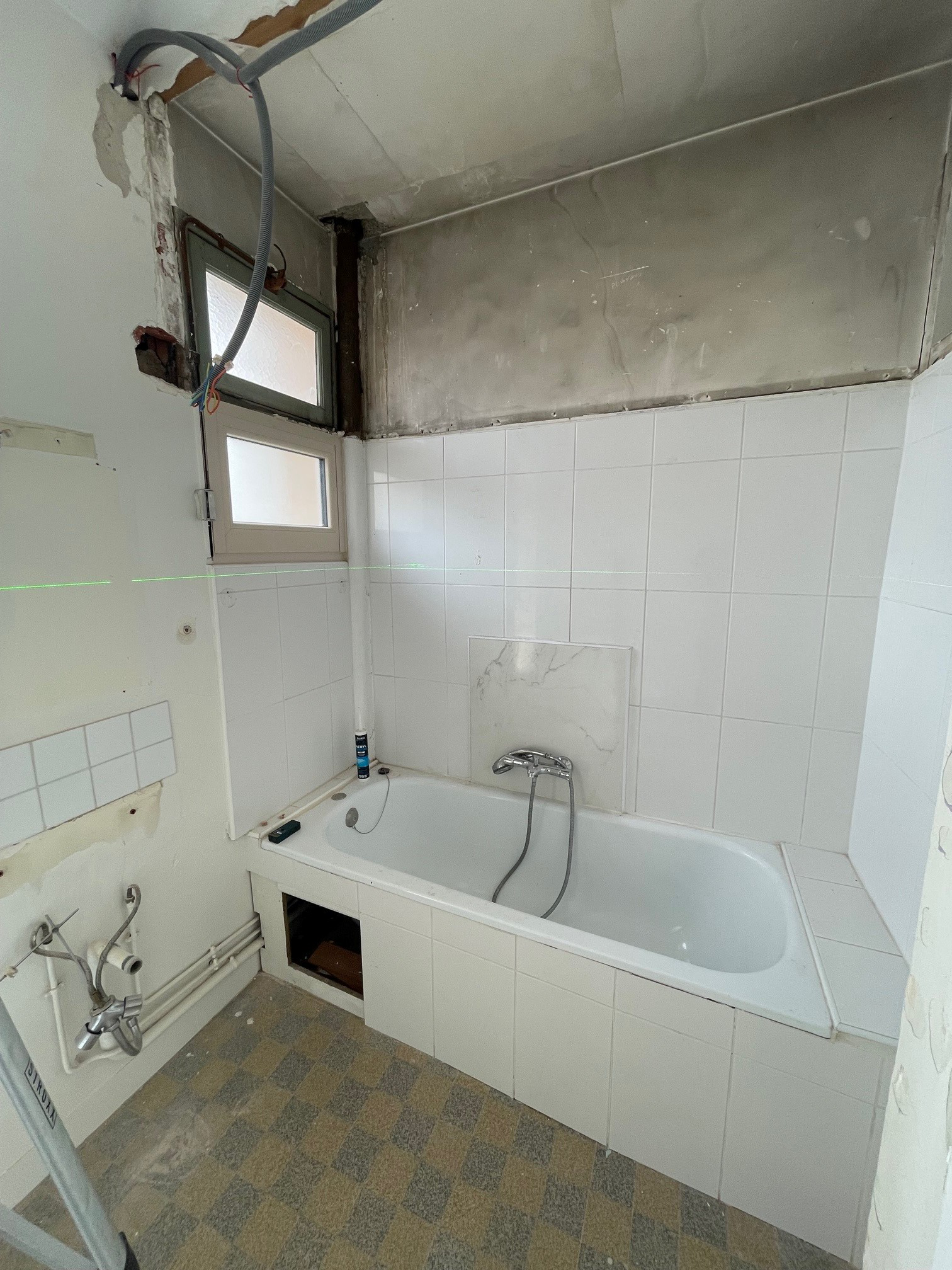 05-27-22-murs-beton-cire-salle-de-bain