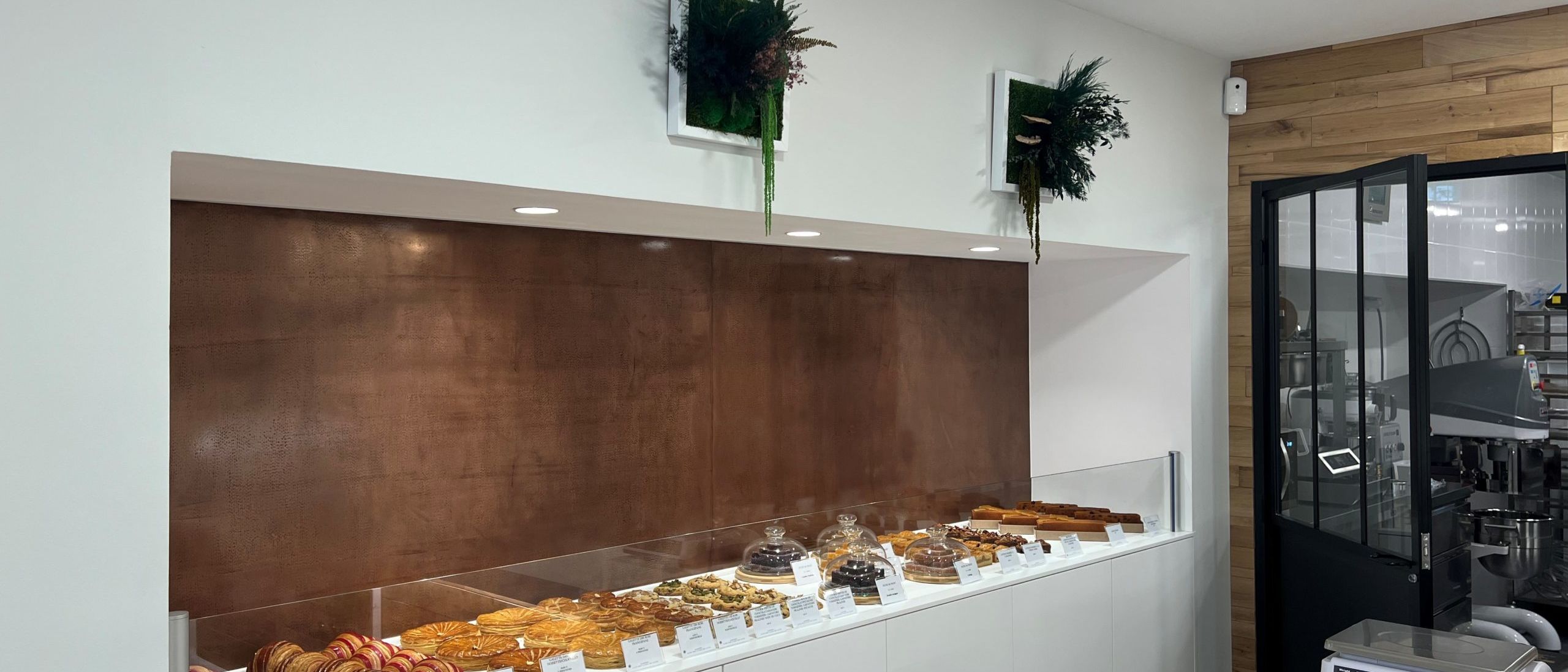 02-23-23-panneaux-muraltech-cuivre-patisserie-bayonne