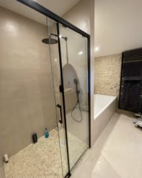 03-22-23-salle-de-bain-beton-cire-beige