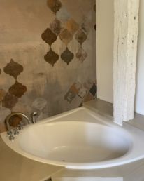 06-28-23-baignoire-beton-cire-salle-de-bain